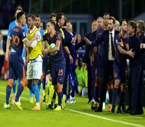 师徒反目那不勒斯vs国米期间,孔蒂与劳塔罗爆发言语冲突