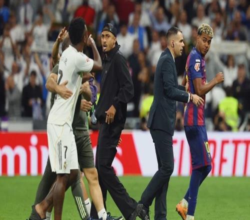 西媒：国家德比风波对亚马尔没任何影响，更衣室也全力支持他