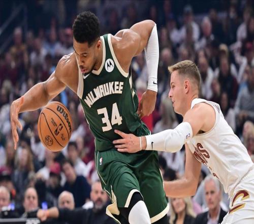 里夫斯51+11+9无缘今日最佳球员!因为文班亚马31+14+4+6创3纪录