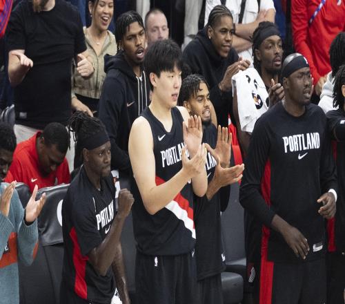 王猛：杨瀚森的速度和力量放NBA对抗下差距不小，也没球权