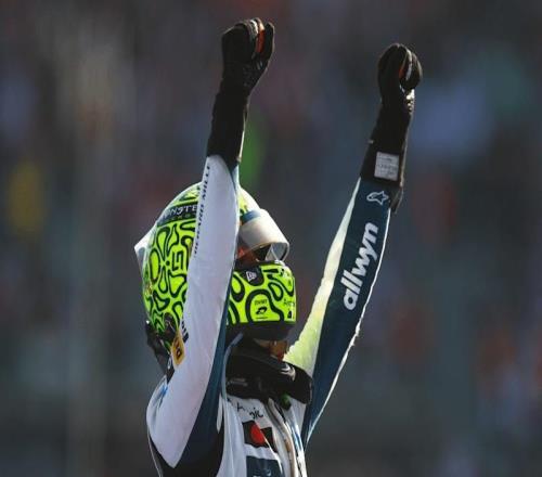 墨西哥站起步“大乱斗”！诺里斯杆位夺冠反超“小皮”！维斯塔潘“保送”领奖台