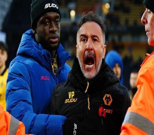 开赛9轮不胜，狼队前锋拉森：全队上下仍坚定支持主帅