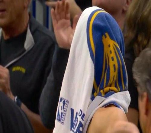 不容易，勇士时隔近两年后首胜快船，期间对快船七连败