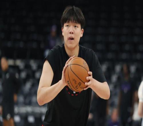 赛季第五场常规赛,杨瀚森两个坏消息......