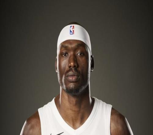 NBA开拓者136134险胜爵士,杨瀚森2分,马尔卡宁32分5板,霍勒迪27分5板8助