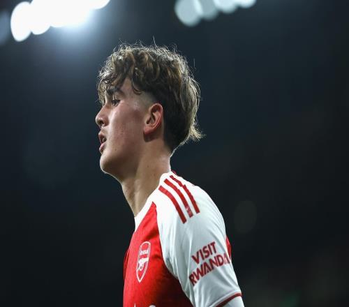 完成阿森纳一线队首次首发,15岁小将道曼:还会有更多,感恩