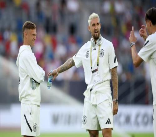 药厂后腰：我曾对基米希怀有偏见，但我们现在的关系非常好