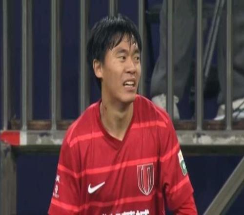 12，成都蓉城退出争冠行列遭河南队三杀何超世界波改变局势