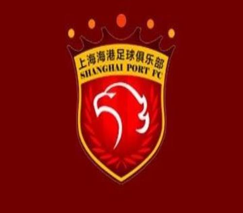 海港两年前在大连捧起中超奖杯，本赛季客战英博打平即夺冠