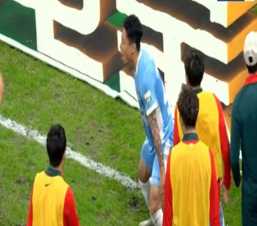 随着蓉城队12，申花队10，中超积分：1队退出争冠，前2相差2分