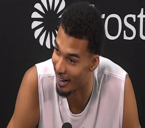 言出必行！文班此前表态要创5胜0负开局队史纪录，他做到了