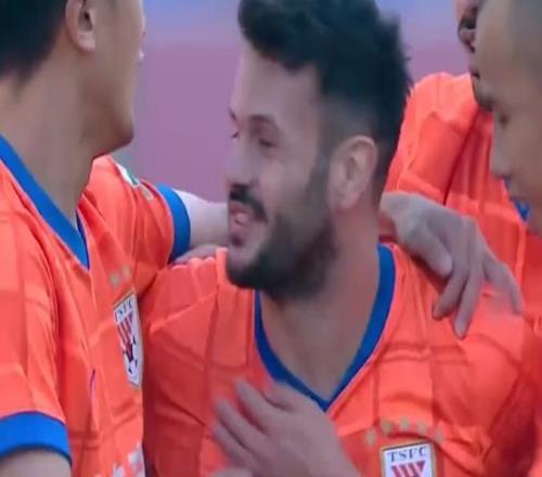 赛季第25球！卡扎伊什维利推杆破门，3球领跑射手榜，冲刺金靴