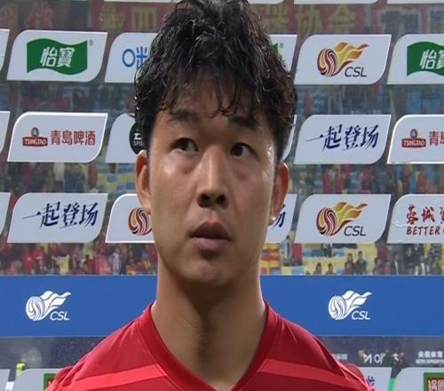 严鼎皓：我们在场上拼尽了全力，但足球不可能永远一帆风顺