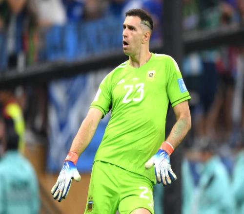 10，21！斯洛特7场6败，埃梅里英超4连胜丢1球，利物浦压巨大