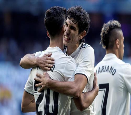 马卡：前皇马中卫巴列霍今夏曾想回归萨拉戈萨，但被拒绝