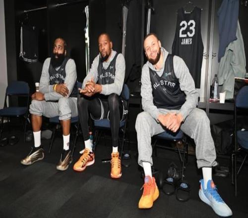 杜兰特完成第67次25+且真实命中率80%+，追平哈登并列历史第二