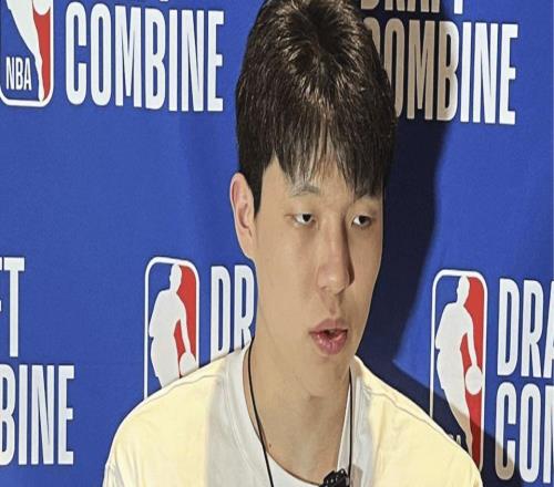 杨瀚森火速归队，遭美国球迷嘲讽：继续当饮水机管理员吧！