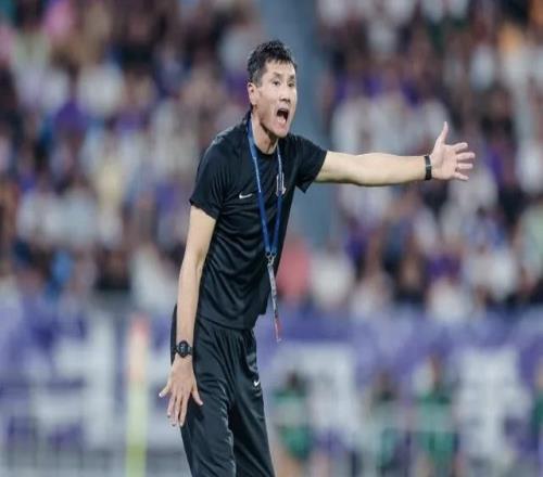 终于不用洋帅了！国足新帅竟是邵佳一！足协为何选定这位本土少帅