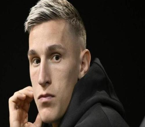 德媒：施洛特贝克可能在踢曼城时复出迪朗维尔随一线队训练