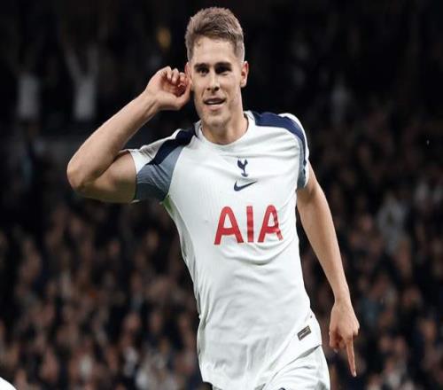 欧冠诞生超级进球：爆趟5人狂奔68米创纪录！球迷起立致敬