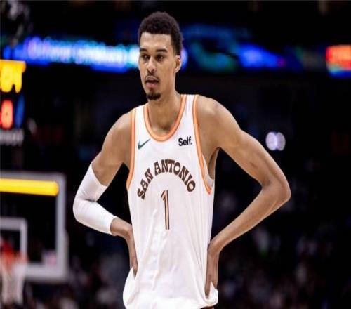 马刺vs火箭前瞻：杜兰特大战文班亚马，火箭冲击6连胜