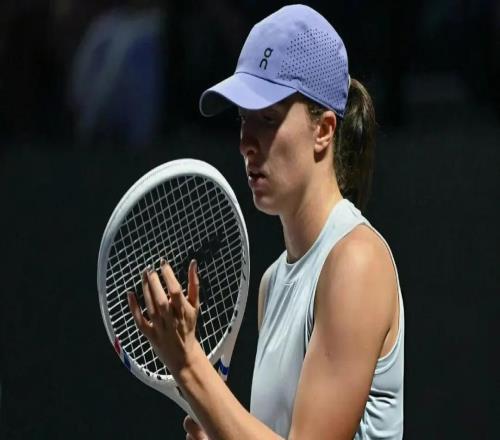 斯瓦泰克输生死战出局成最悲情姑娘，压力娃被称是最开心输球女郎