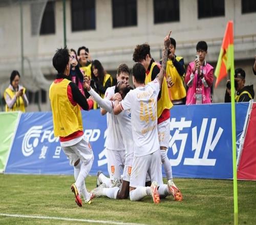 重庆，终于又有了中超球队！中甲赛季落幕，辽宁铁人与重庆铜梁龙升级