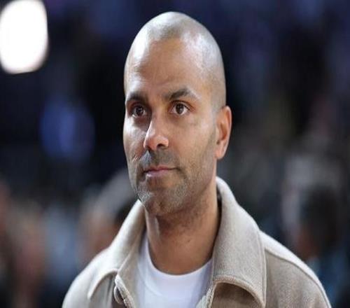 帕克：当教练是为了完成父亲遗愿波波也给了我建议