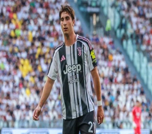 斯基拉：两家意甲俱乐部想租米雷蒂，但尤文不想放人