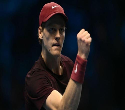 横扫兹维列夫，辛纳提前晋级ATP年终总决赛四强