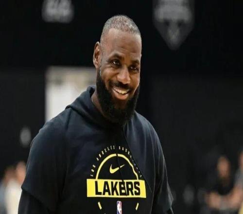 杨瀚森再度首秀！打的是布朗尼的湖人！