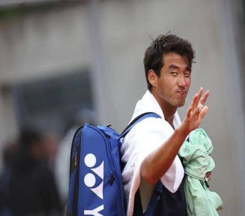 全运会网球揭幕战成名将授课日，网友：张之臻袁悦上演送蛋接力赛