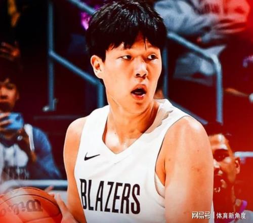 再次下放，杨翰森回归，教练成最大阻力！NBA生涯或定格为2场