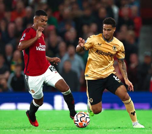 曼联中场目标再添两人！卡塞米罗接班人明夏只需3000万，冬窗翻倍