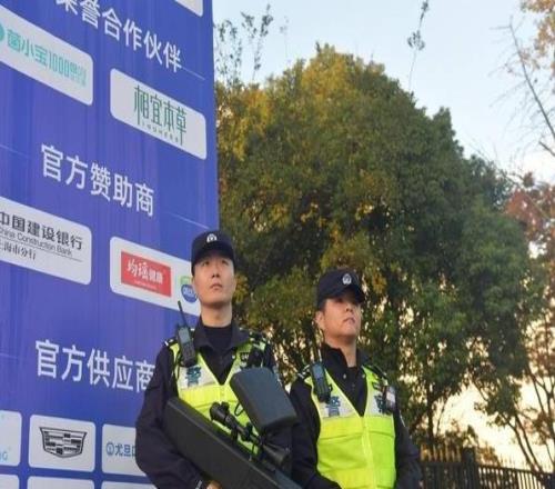 2025上海长滩半程马拉松今日开跑上海警方多举措护航赛事