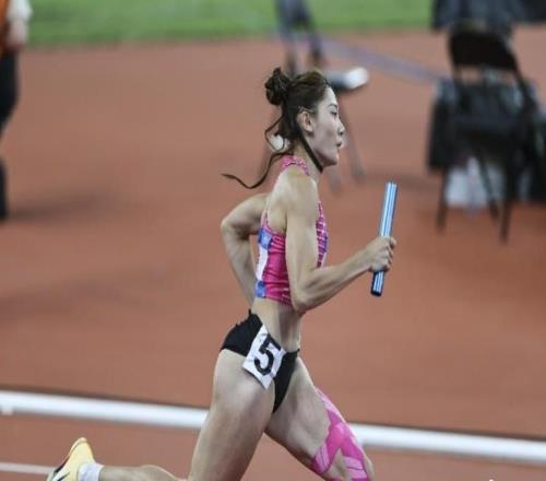 0.12秒险胜！广东队夺4X400米混合接力冠军