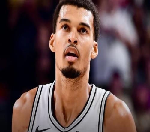 突然伤停4周！文班亚马遭遇重大挑战，NBA也跟着倒霉