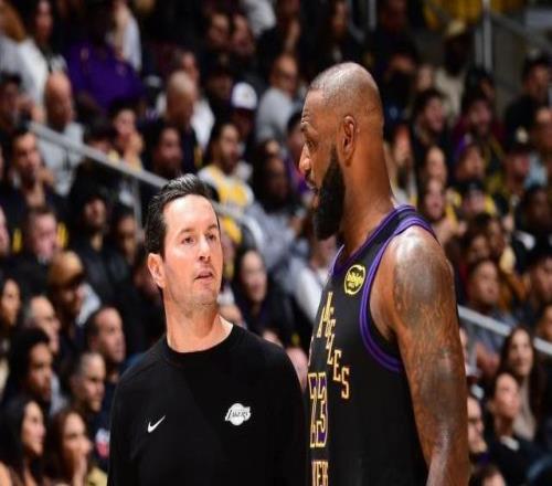 回击质疑！詹皇归来大秀妙传：三巨头合体真猛