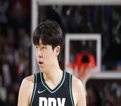 重返开拓者，杨瀚森全面爆发，多项数据创NBA生涯新高