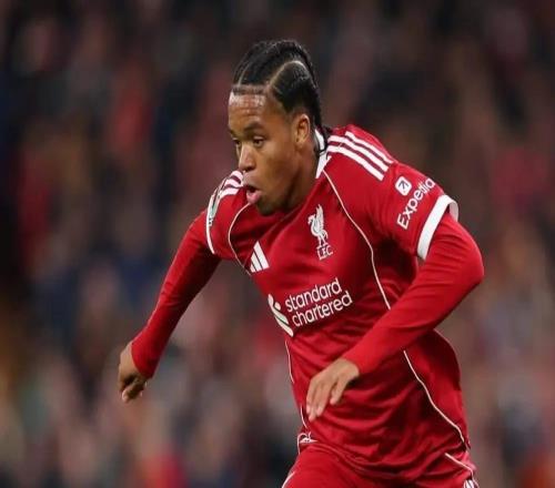 TA：恩古莫哈可能进入一线队轮换，尼奥尼外租会更利于其成长