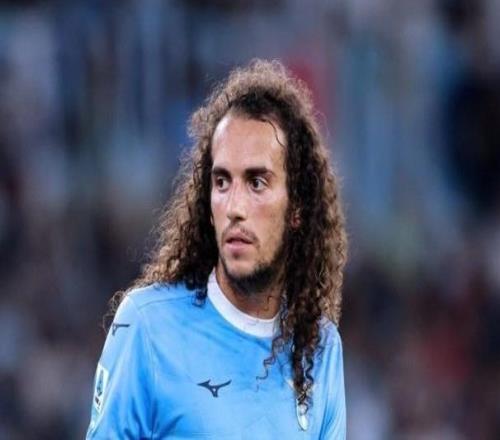 斯基拉：桑德兰已重启谈判，试图在冬窗签下贡多齐