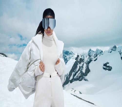 追求专业与时尚兼具，“开板”整装待发