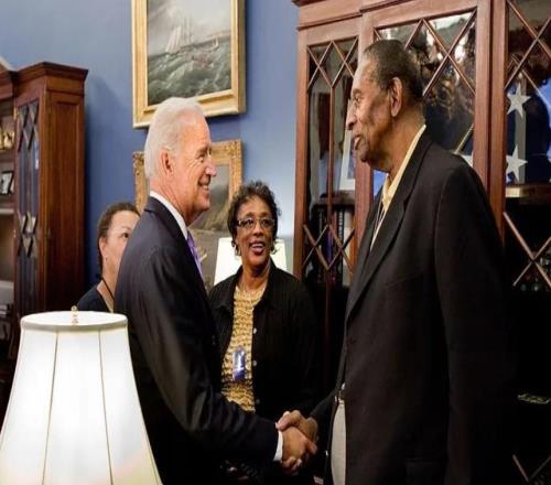 【旧将录】NBA第一位黑人球员