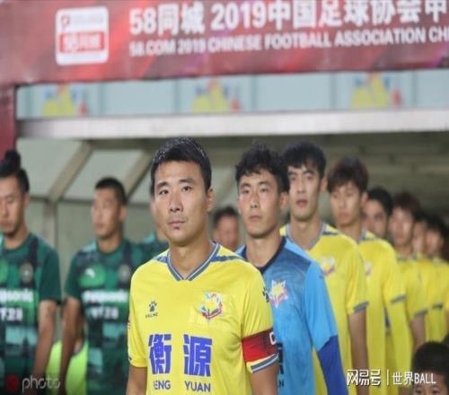 到南昌磨炼，回沪上争雄：上海申鑫队名队徽演变史