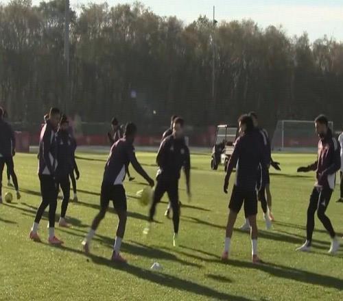 天空：马奎尔、梅努、谢什科缺席训练，利马训练积极力争复出