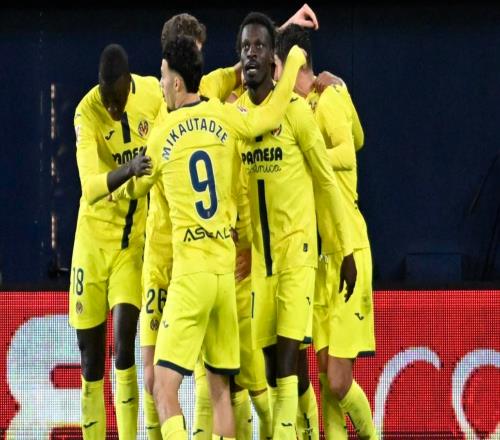 西甲最新积分战报：巴萨登顶，黄潜21绝杀，皇家社会逆袭