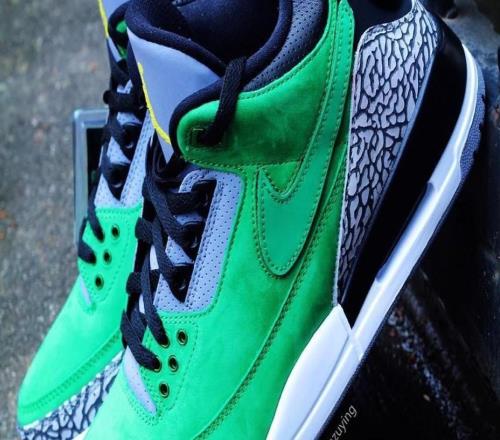 谁的早饭钱库里上脚的AJ3俄勒冈大学配色市场价为8000美元