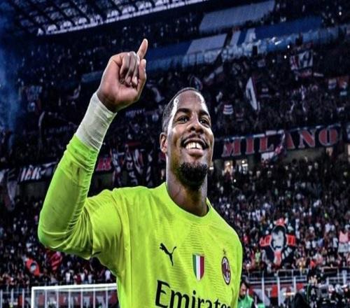 跟队记者：尤文仍在重点关注迈尼昂，球员的续约谈判陷入停滞