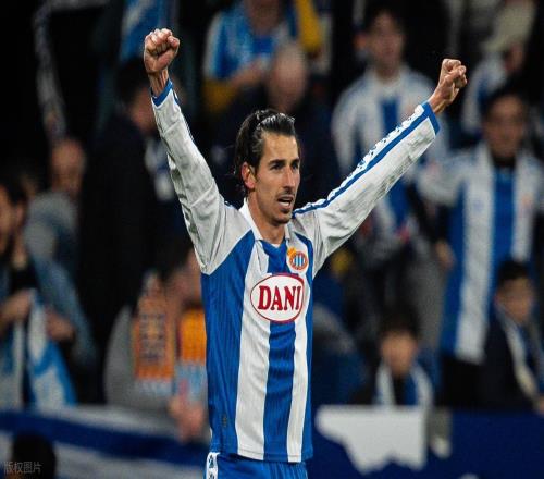 西甲最新积分战报抢5激烈！西班牙人止住连败追上贝蒂斯仍排第6