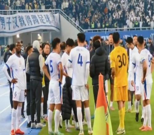 东体：申花主力赛季中后期身心疲劳，阵容一直是“明牌”状态